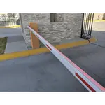 [Nexus:syscom] 6 - Barrera vehicular izquierda / Soporta brazo de hasta 3 m / Apertura en 1.5 s /Final de carrera ajustable por programación / Movimiento fluido / Diseño elegante color naranja XBF-3000-LN imagen 6