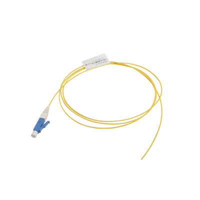 Pigtail de Fibra Óptica LC/UPC Simplex, Monomodo OS1/OS2 XGLO, OFNR, Color Amarillo, 1 Metro (3.28 Pies)